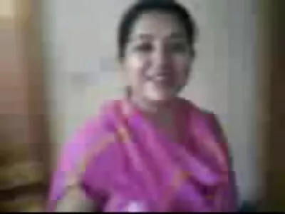 શ્રેષ્ઠ મિત્રો ગ્રુપ સેક્સ કરે છે