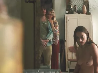 હોટ બેબ ઓક્સાના ફાંકડું બહાર sensually fucked છે