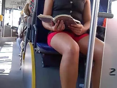 હોટ સોનેરી milf સખત ટોટી ચૂસી રહી છે