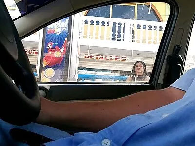 ટેલર સેન્ડ્સ તેના ચુસ્ત pussy મેળવે છે અને શિંગડા કાળા ડ્યૂડ દ્વારા fucked