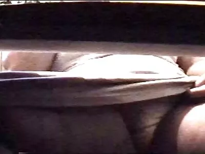 Izzy Lush તેના ચુસ્ત pussy મેળવાય છે અને deeplyંડે muscled બ્લેક ડ્યૂડ દ્વારા fucked