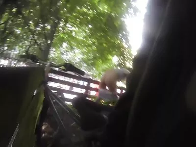 બેશરમ blondie તેના રૂમમેટ BF fucks