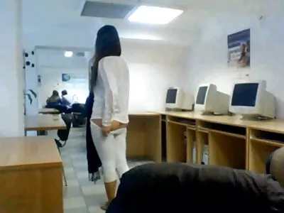 હોટ Kayla Paige ડિક sucks અને તેના પતિ બોસ fucks