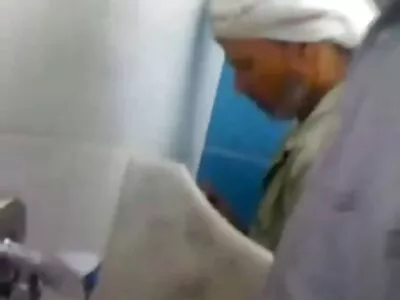 આઇવી Lebelle blowjob આપે છે અને તેના butthole ડ્રિલ્ડ મેળવે છે