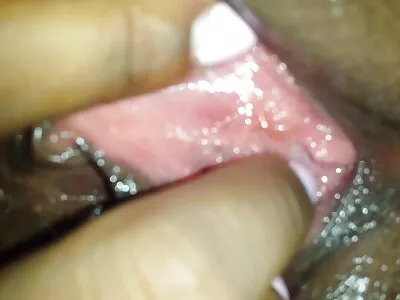 બચ્ચાઓ બસમાં પ્રેમ કરી રહ્યા છે